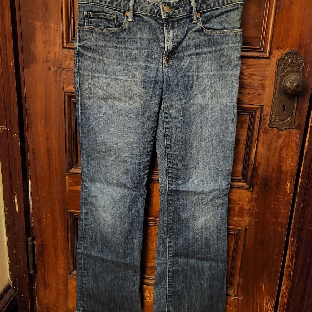 Size 26/2a Gap jeans